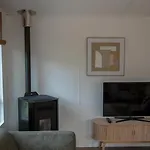 Nyaraló Boshuisje Met Kachel 