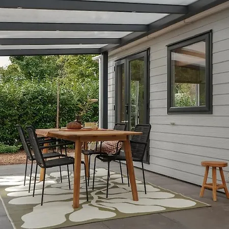 بيت للعطل Boshuisje Met Kachel 