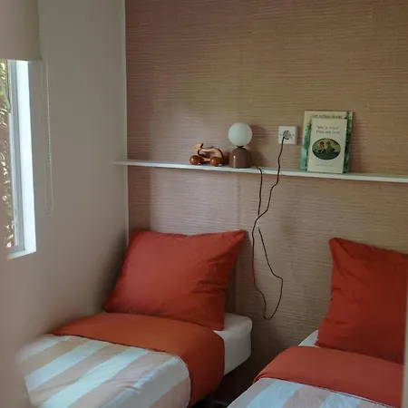 بيت للعطل Boshuisje Met Kachel 