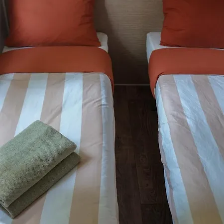 Boshuisje Met Kachel 