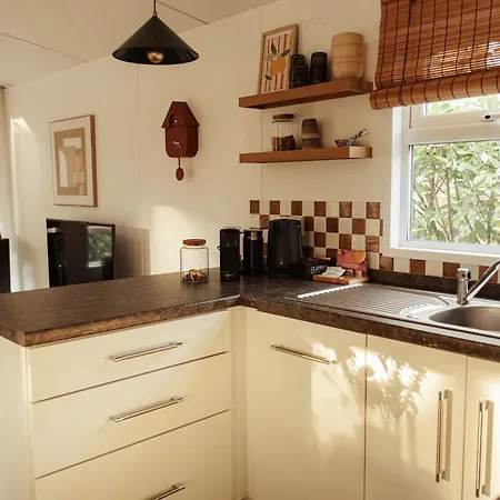 Boshuisje Met Kachel 