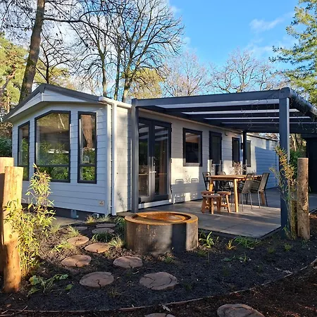 Boshuisje Met Kachel 