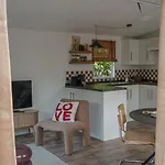 Boshuisje Met Kachel 